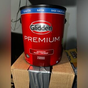 Glidden paint